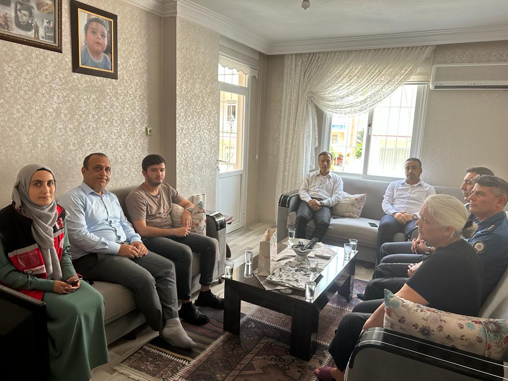 KAYMAKAMIMIZ SAYIN NEVZAT ŞENGÖK ŞEHİT VE GAZİ AİLELERİMİZİ ZİYARET ETTİ